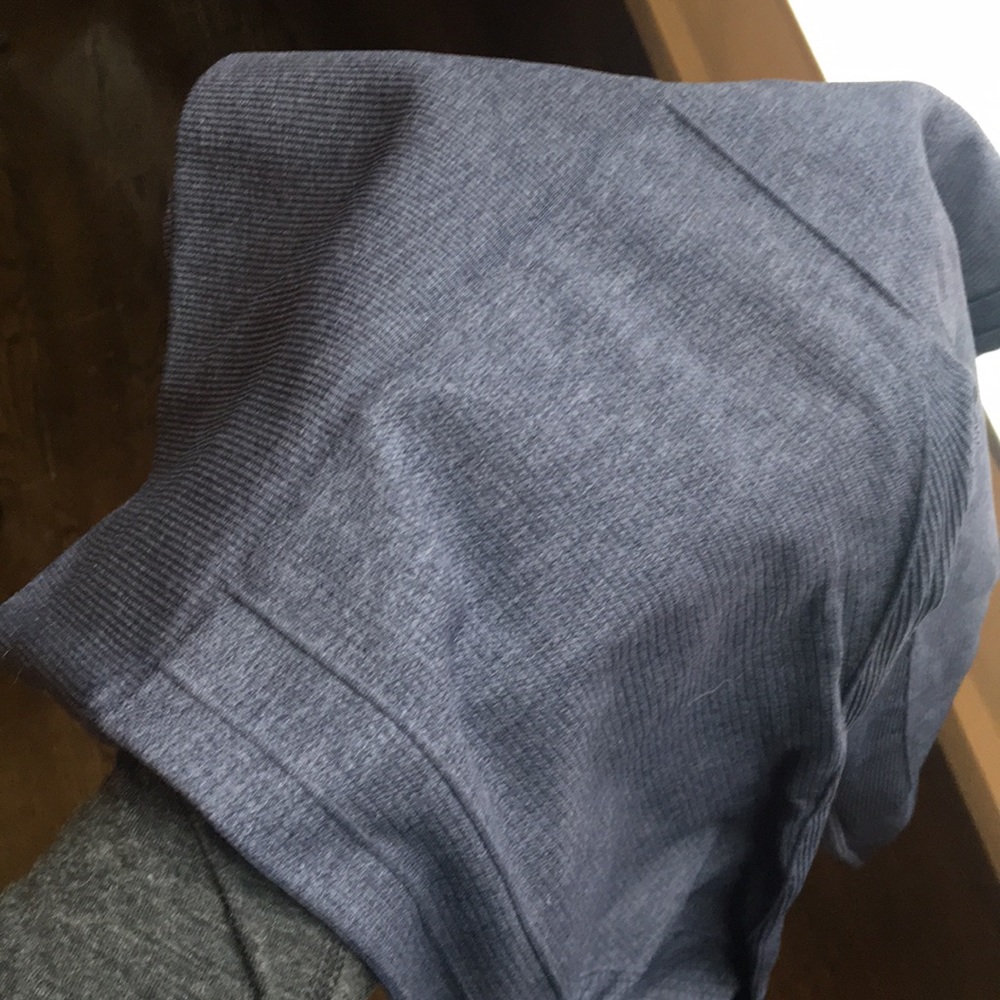 Lululemon in the flow crop II - navy - Picture 3 of 6